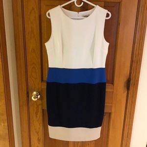 Roz & Ali Dress